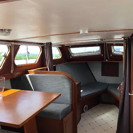 La Vedette Hollandaise Bådhotel Étaples