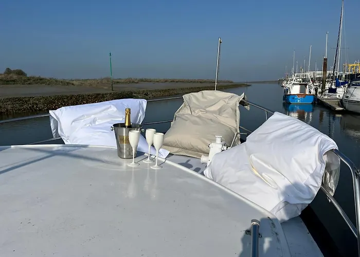 La Vedette Hollandaise Botel *