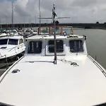 La Vedette Hollandaise Botel *