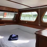 La Vedette Hollandaise Botel *
