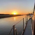 La Vedette Hollandaise Botel *