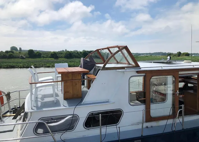 La Vedette Hollandaise Botel *