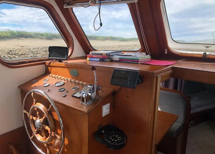La Vedette Hollandaise Botel